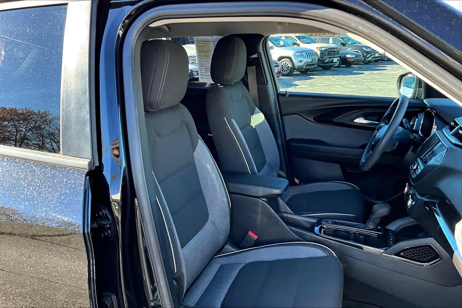 2022 Chevrolet TrailBlazer LT - Photo 11