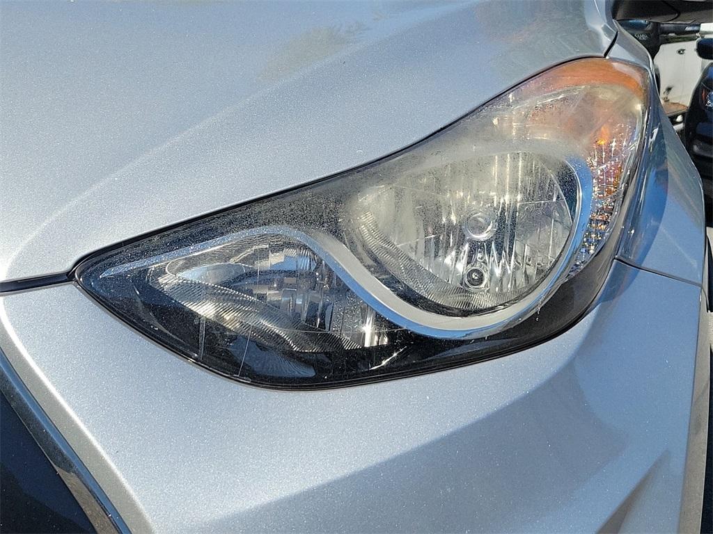 2013 Hyundai Elantra SE - Photo 9