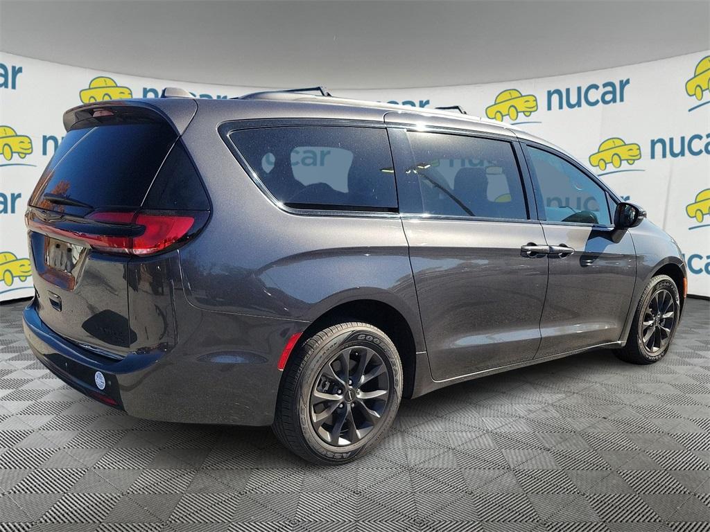 2021 Chrysler Pacifica Limited - Photo 6