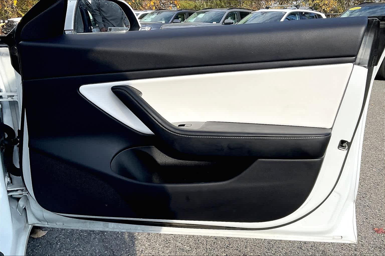 2019 Tesla Model 3 Long Range - Photo 12