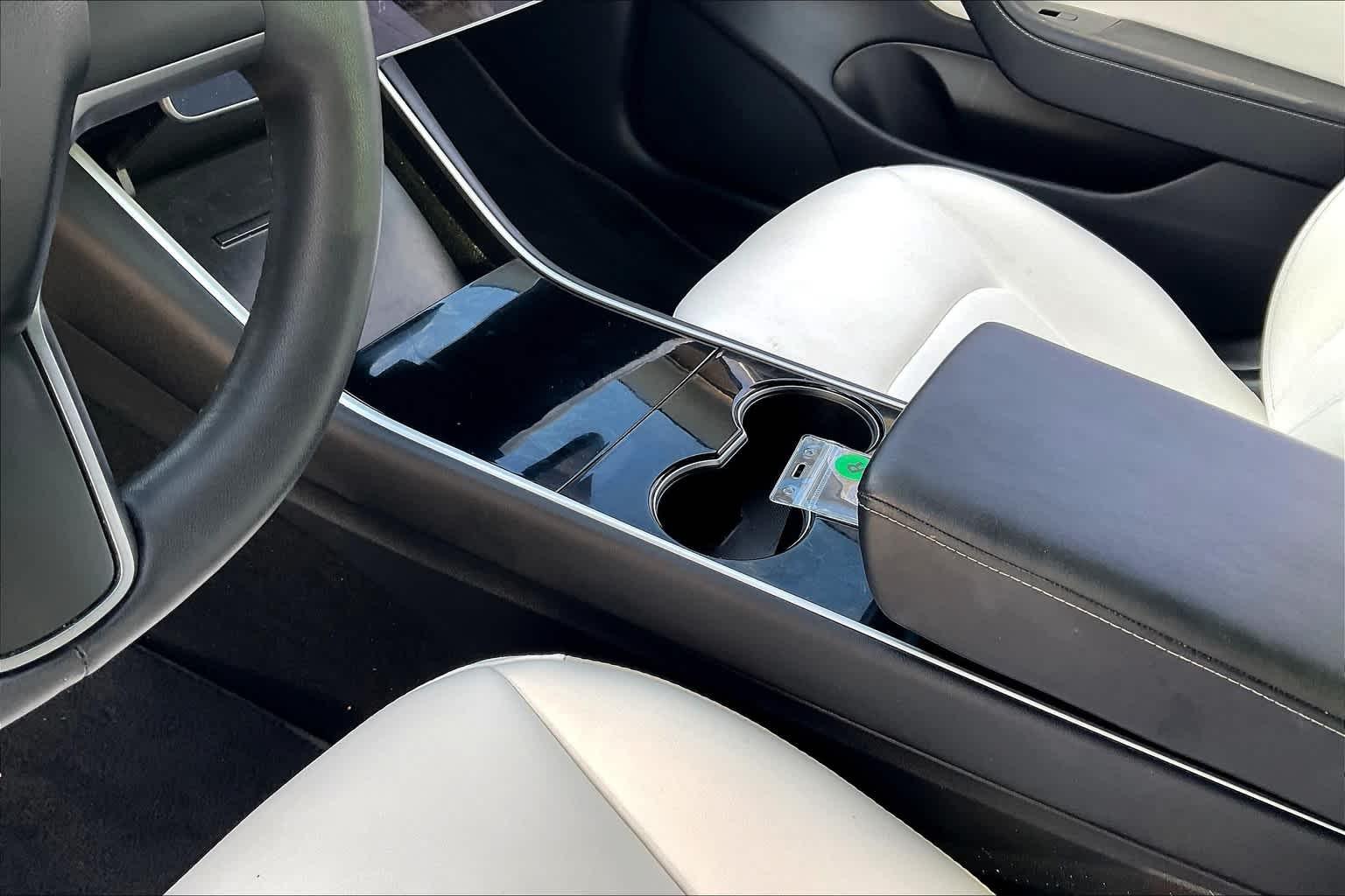 2019 Tesla Model 3 Long Range - Photo 19