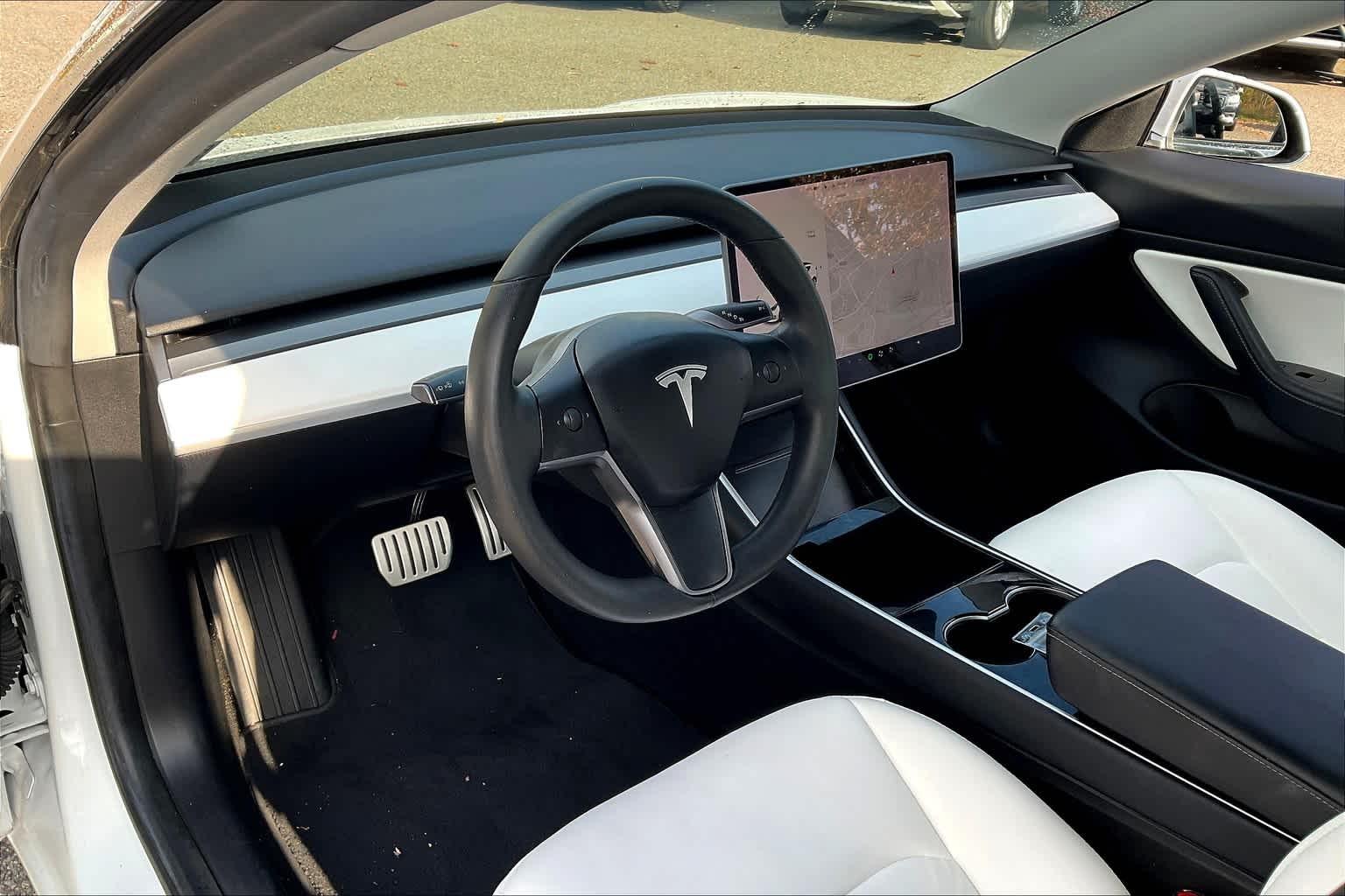 2019 Tesla Model 3 Long Range - Photo 8