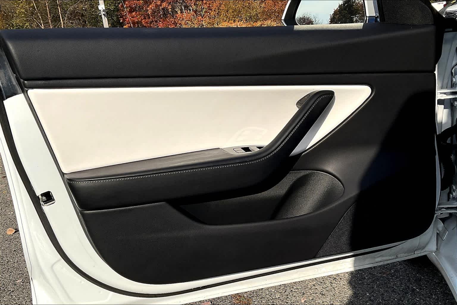 2019 Tesla Model 3 Long Range - Photo 9