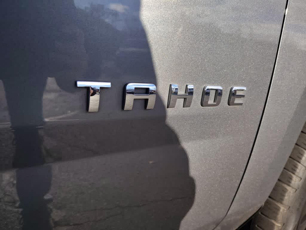 2019 Chevrolet Tahoe LT - Photo 11