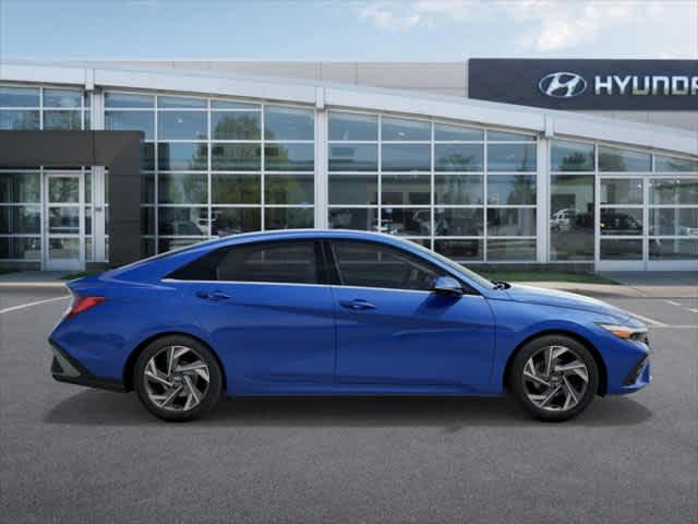 2025 Hyundai Elantra Limited - Photo 7