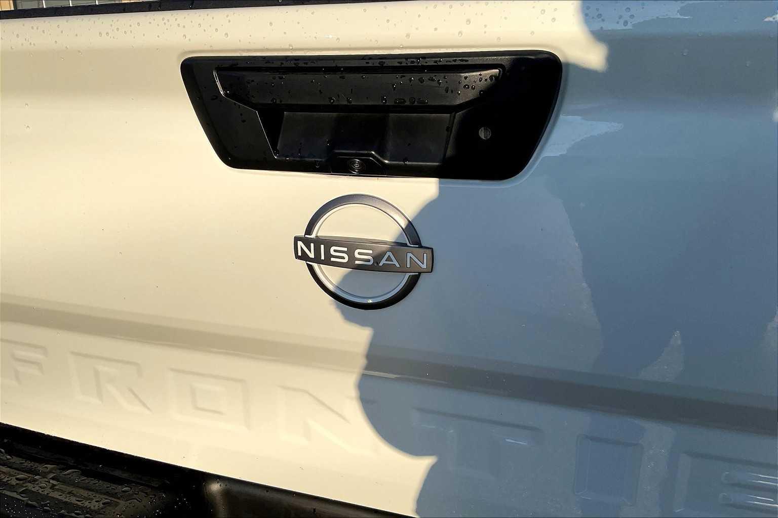 2024 Nissan Frontier S - Photo 28