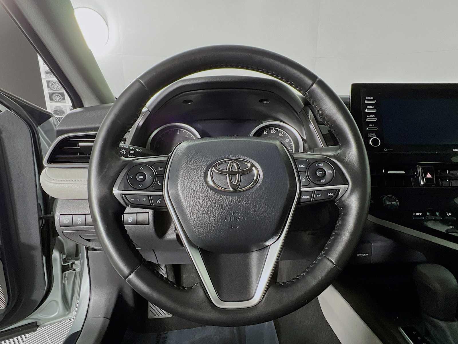 2022 Toyota Camry LE - Photo 11