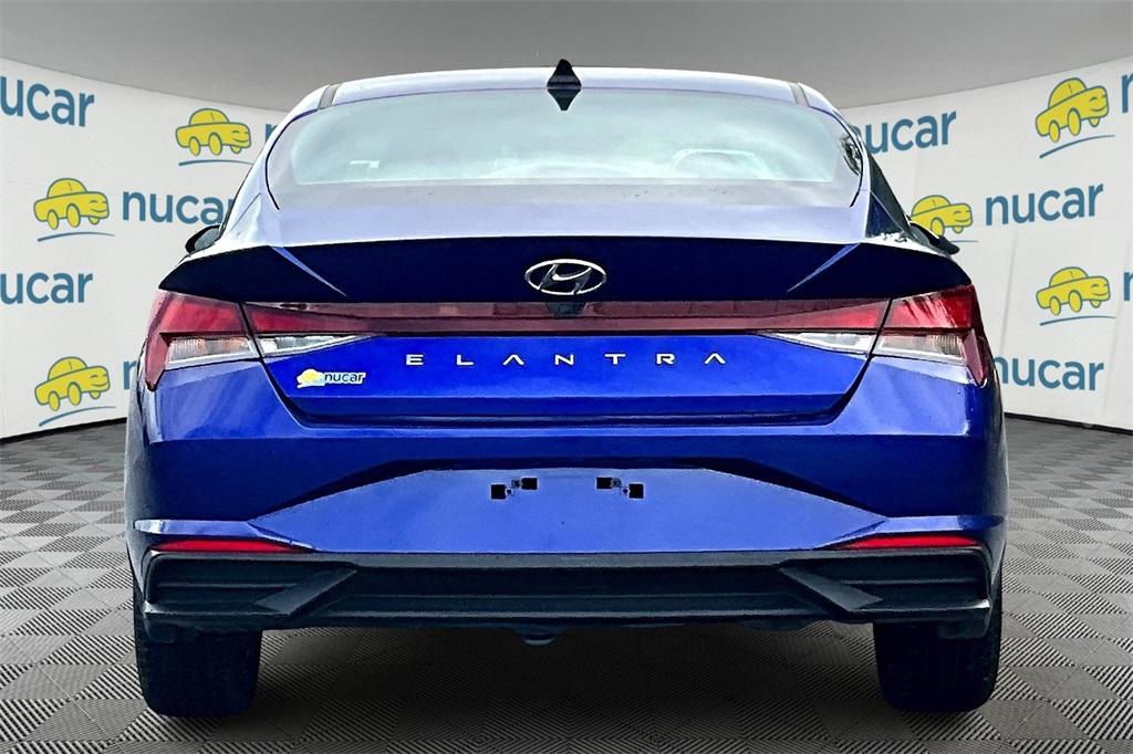 2023 Hyundai Elantra SEL - Photo 5