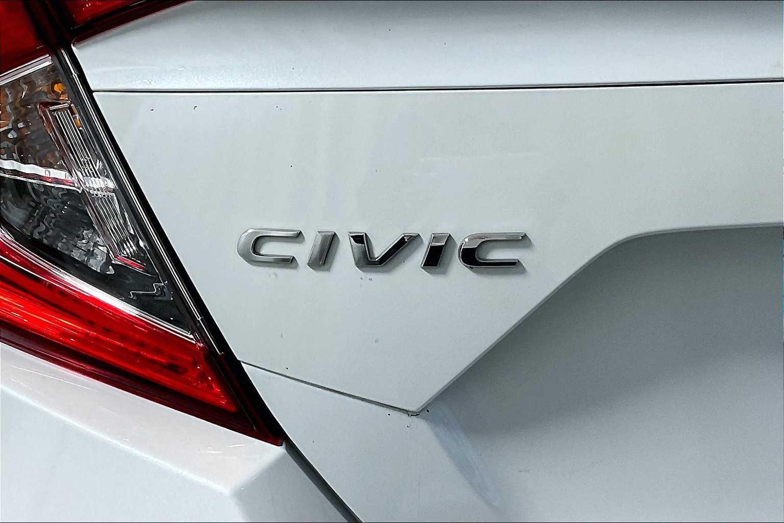 2021 Honda Civic EX - Photo 22