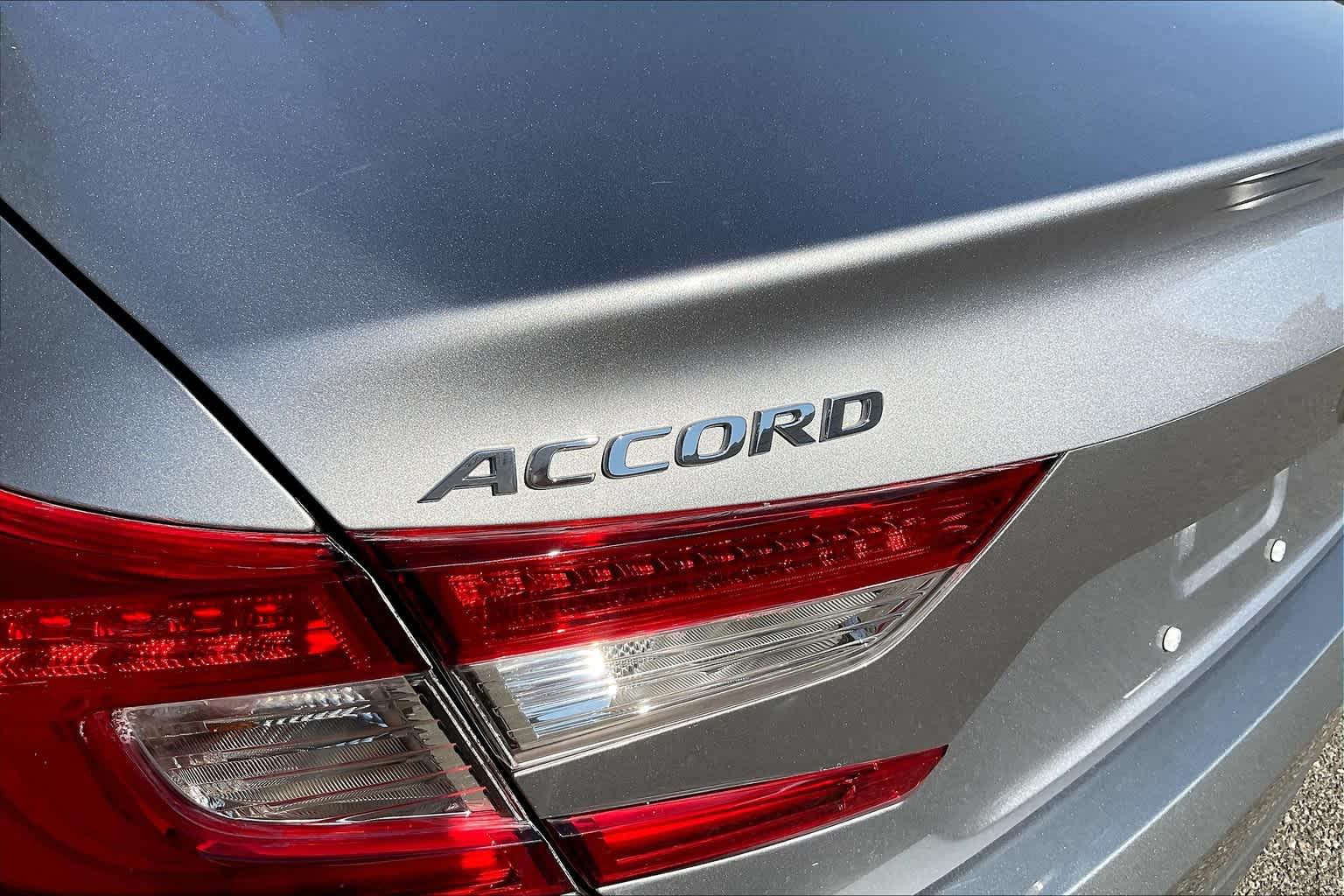 2021 Honda Accord LX - Photo 7