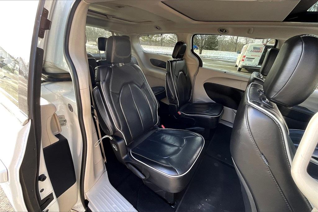 2021 Chrysler Pacifica Limited - Photo 19