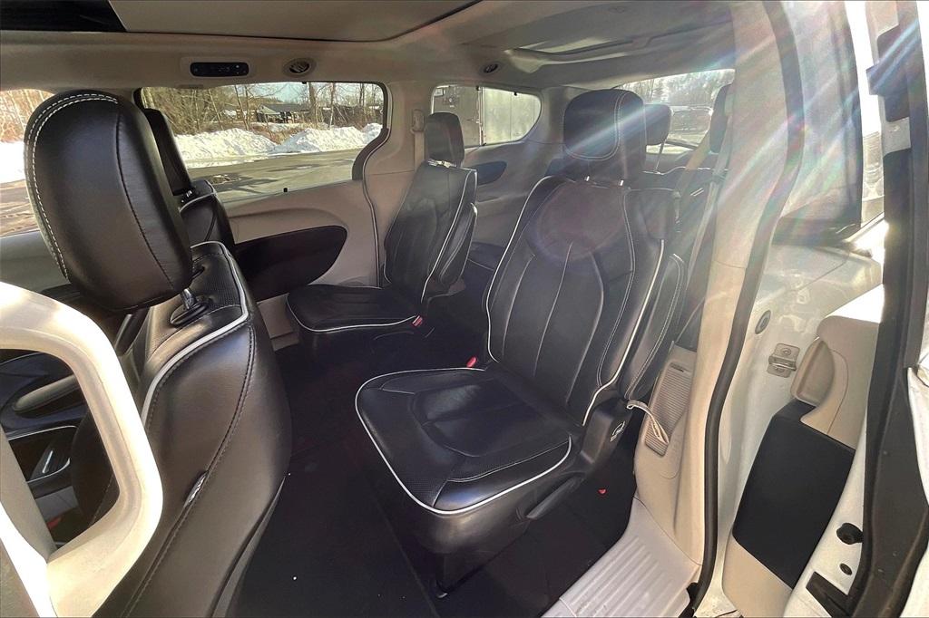 2021 Chrysler Pacifica Limited - Photo 25