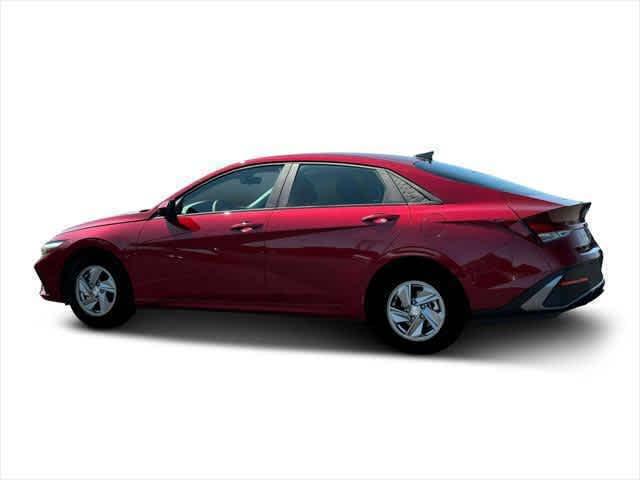 2025 Hyundai Elantra SE - Photo 5