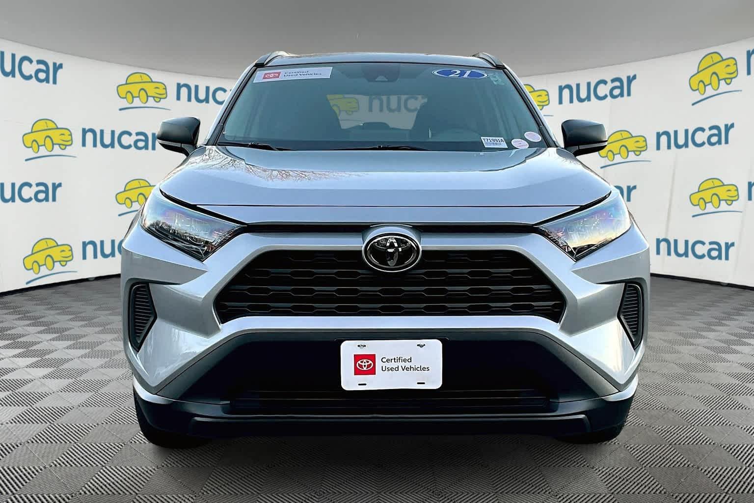 2021 Toyota RAV4 LE - Photo 2