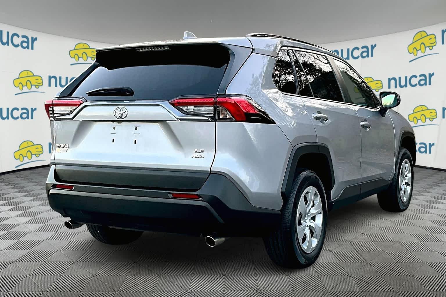 2021 Toyota RAV4 LE - Photo 6