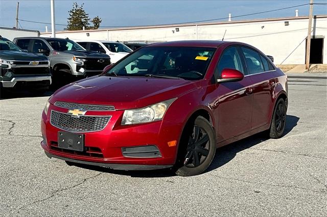 2011 Chevrolet Cruze LS - Photo 2