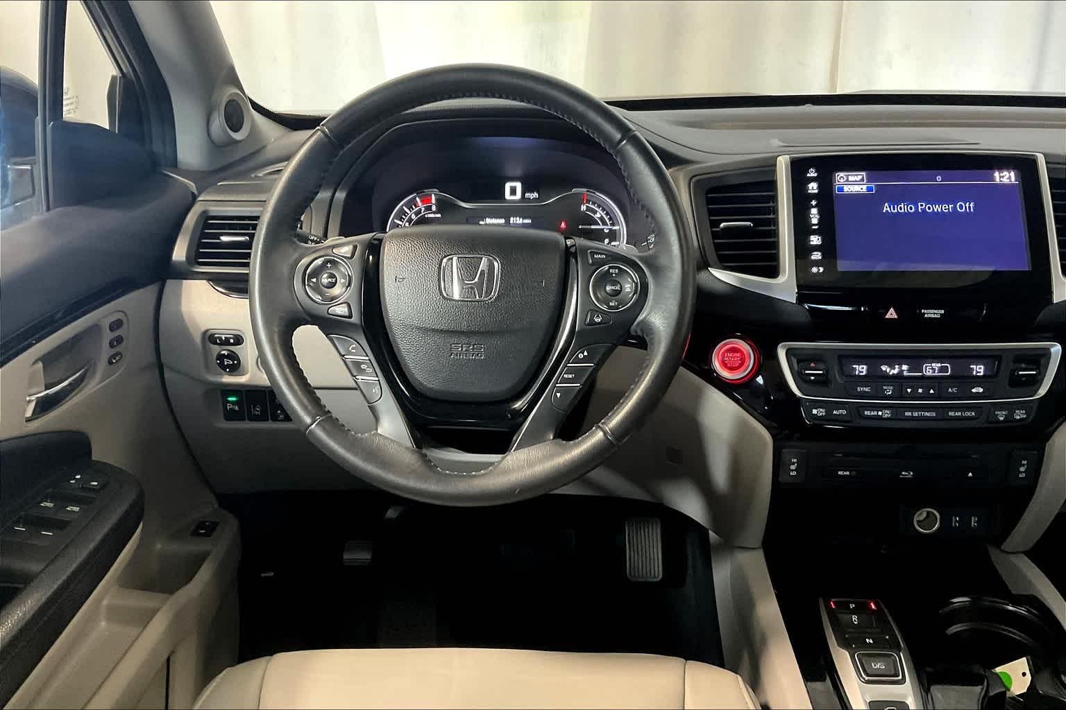 2017 Honda Pilot Touring - Photo 17