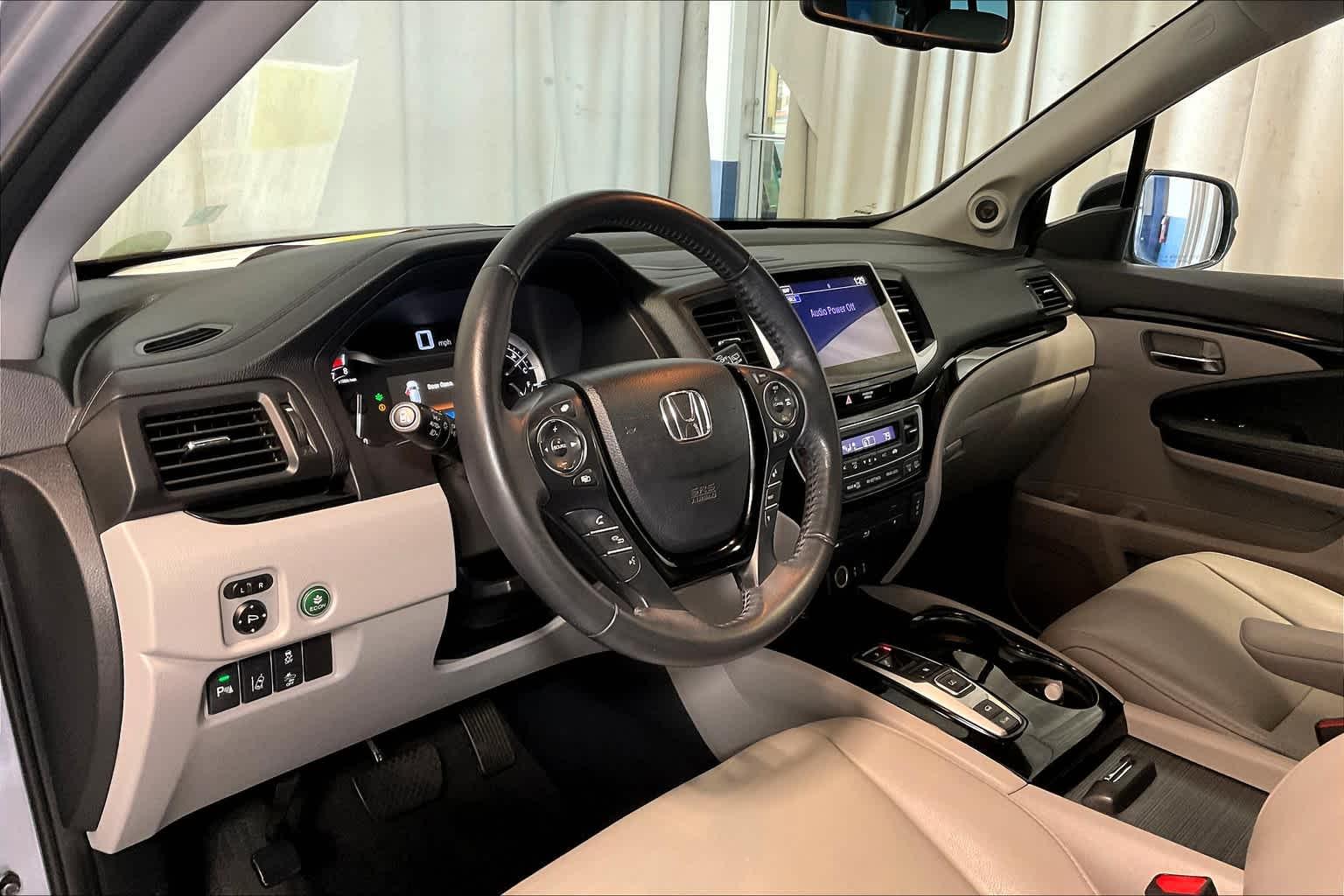 2017 Honda Pilot Touring - Photo 8