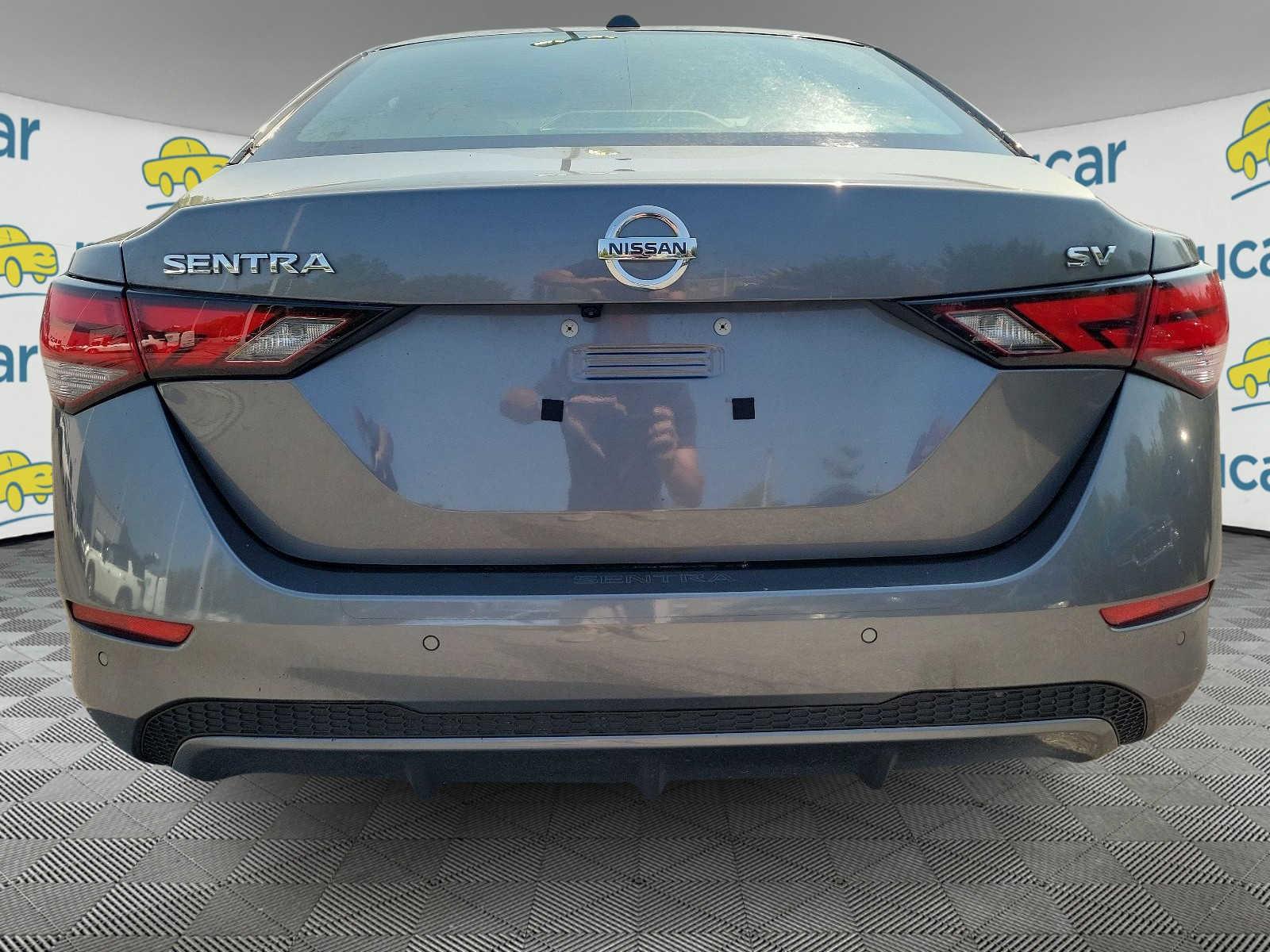 2022 Nissan Sentra SV - Photo 5