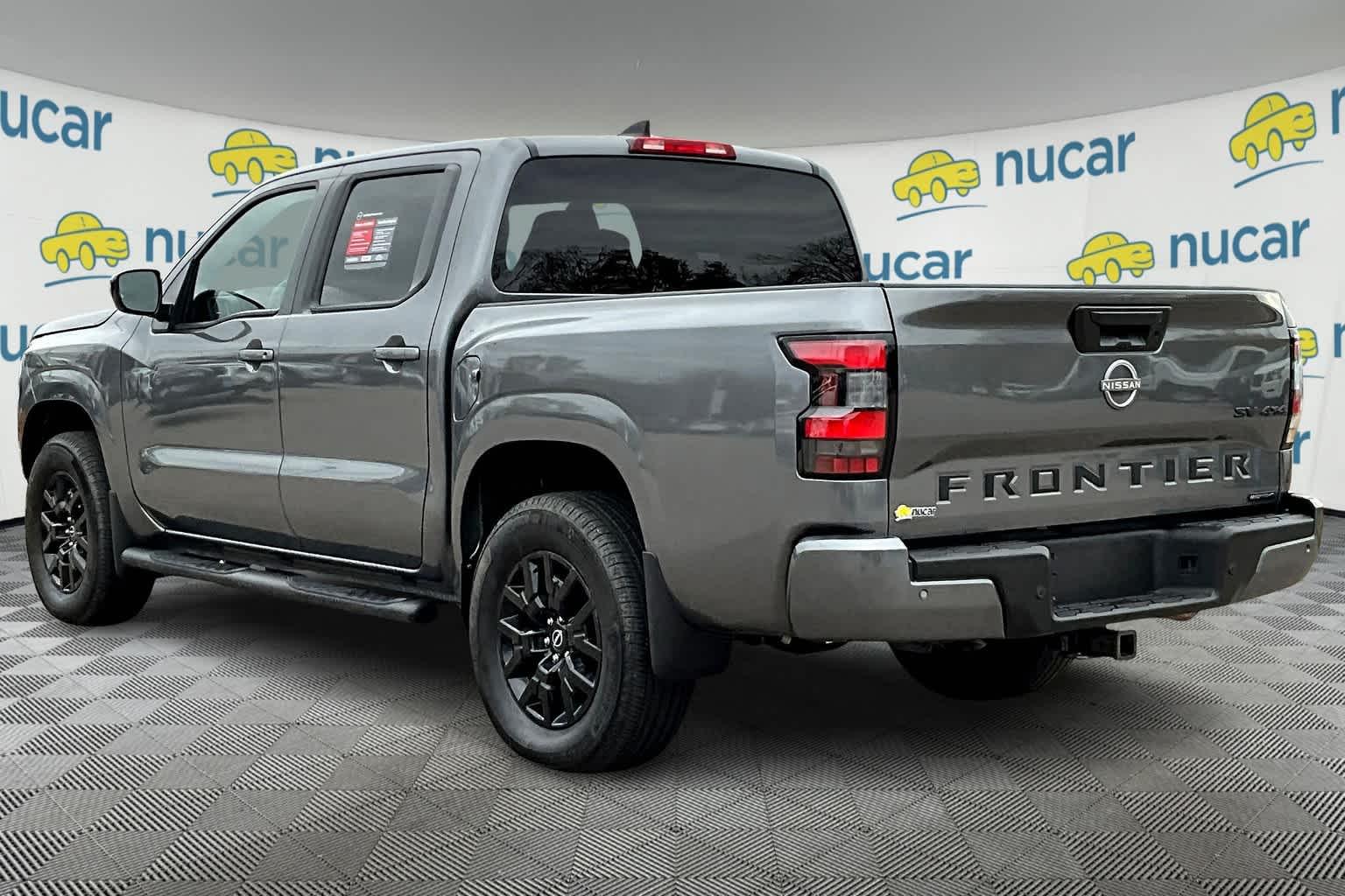 2023 Nissan Frontier SV Crew Cab 4x4 Auto - Photo 4