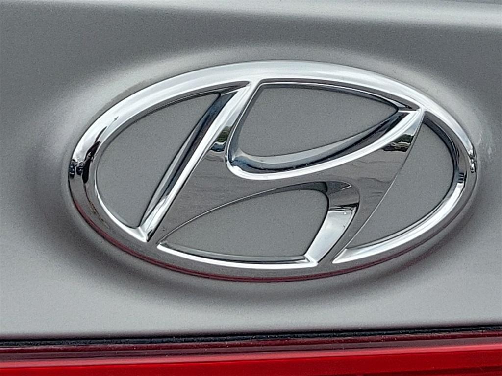 2021 Hyundai Santa Fe SE - Photo 24