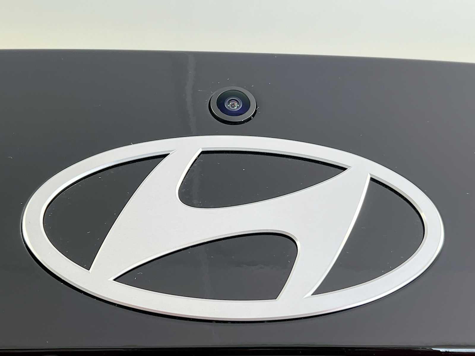 2025 Hyundai Elantra Hybrid Blue - Photo 17