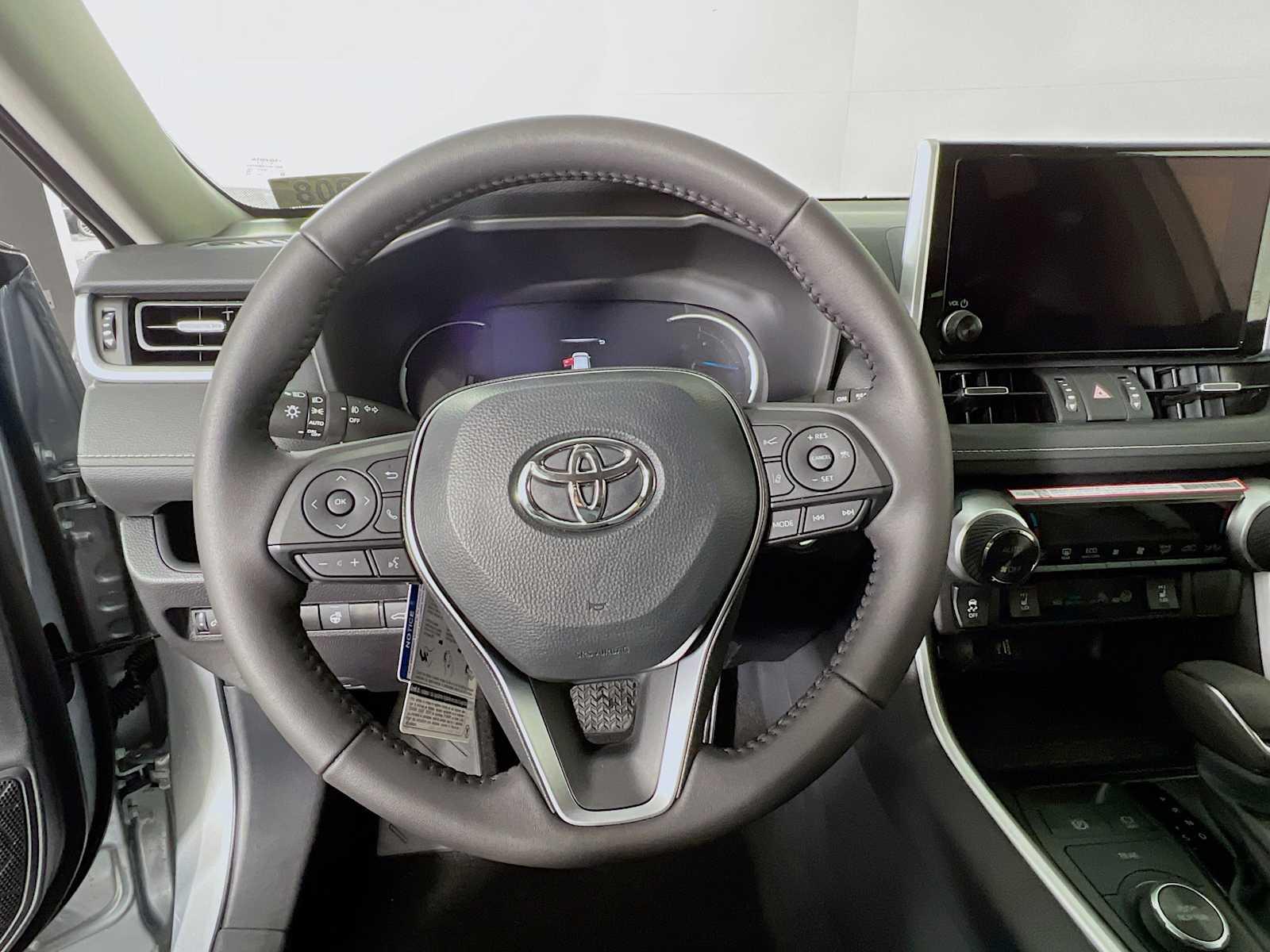 2025 Toyota RAV4 Hybrid XLE Premium - Photo 7