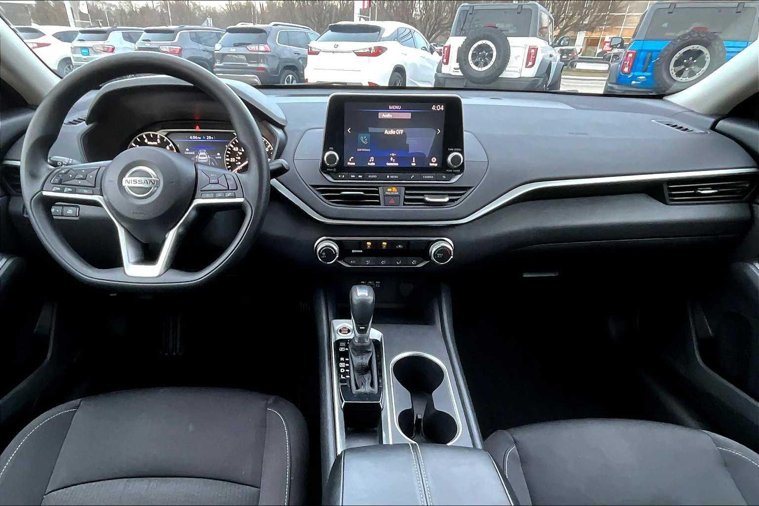 2022 Nissan Altima 2.5 SV - Photo 21