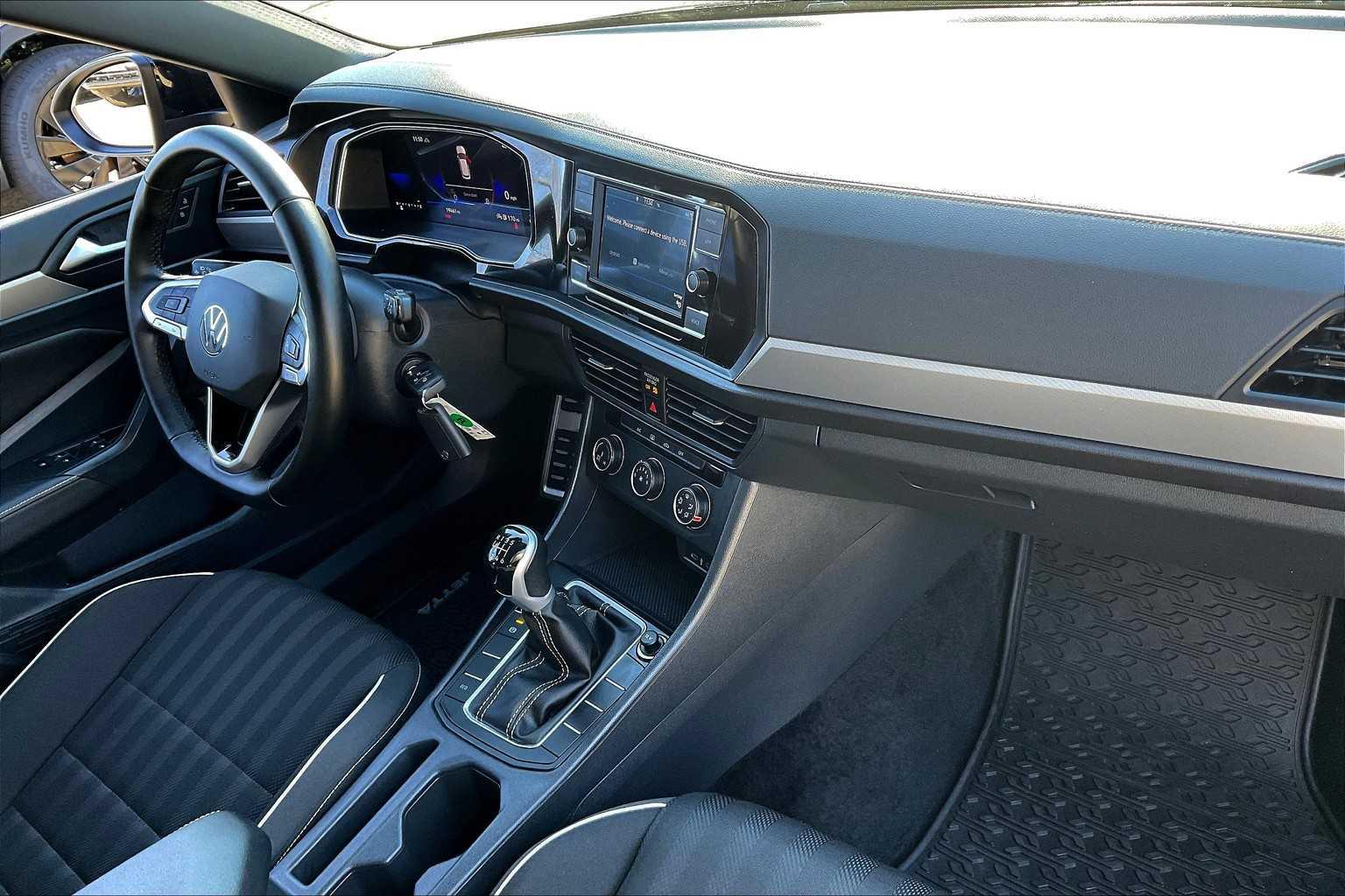 2023 Volkswagen Jetta Sport - Photo 13