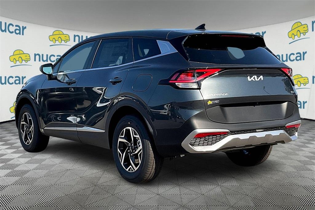 2025 Kia Sportage LX - Photo 4