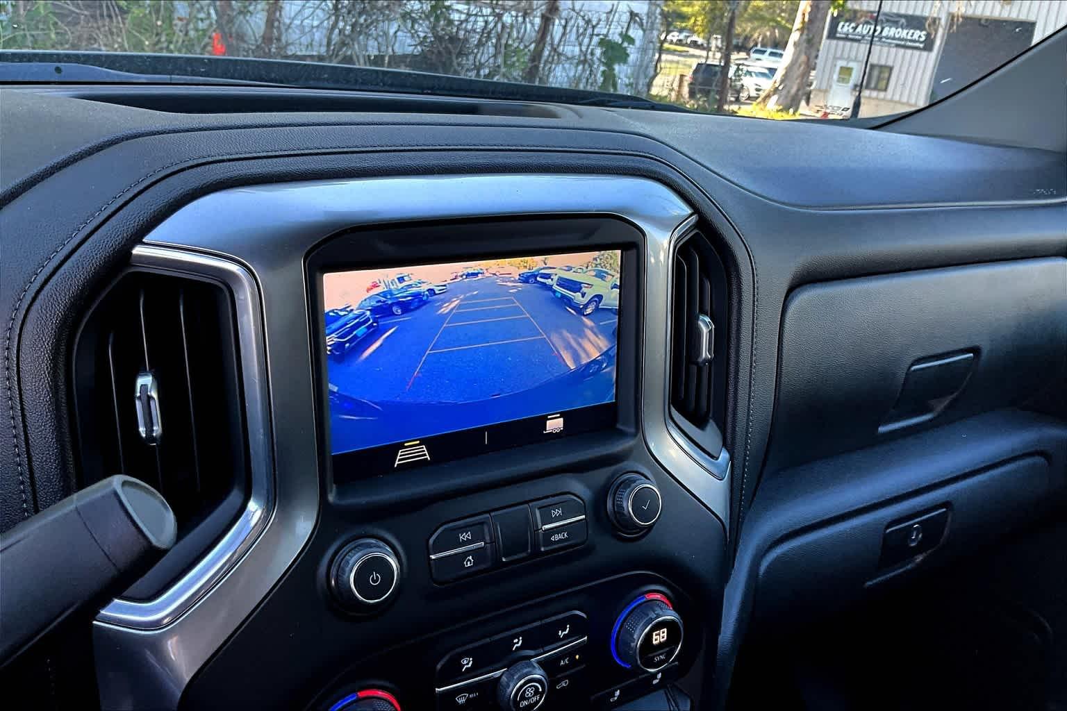 2021 Chevrolet Silverado 1500 RST 4WD Crew Cab 147 - Photo 19