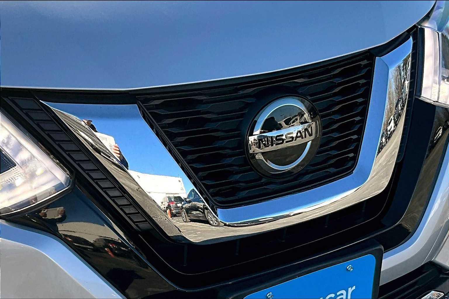 2018 Nissan Rogue SV - Photo 29