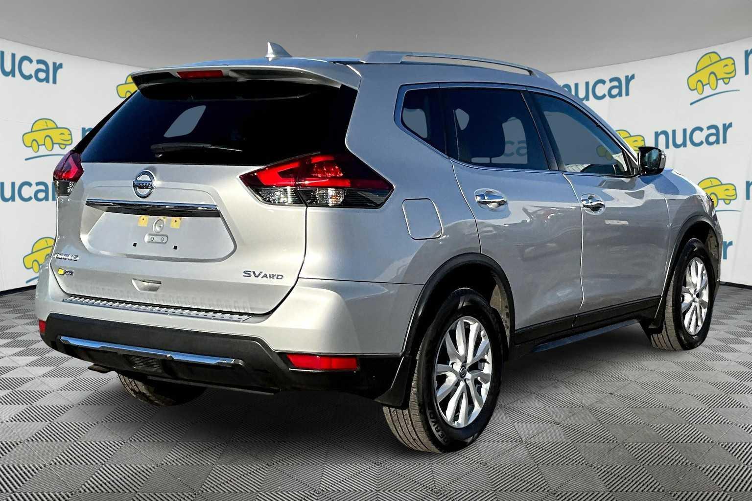 2018 Nissan Rogue SV - Photo 6