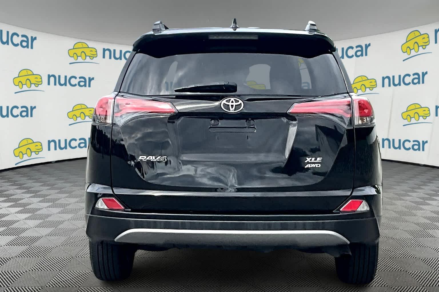 2018 Toyota RAV4 XLE - Photo 5