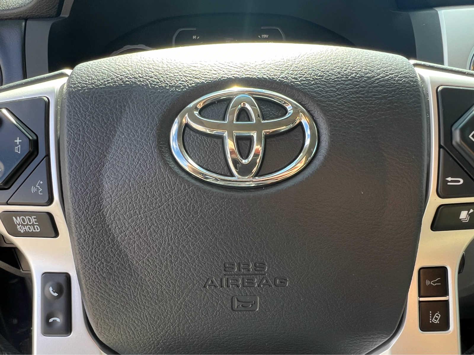 2019 Toyota Tundra Limited CrewMax 5.5 Bed 5.7L - Photo 10