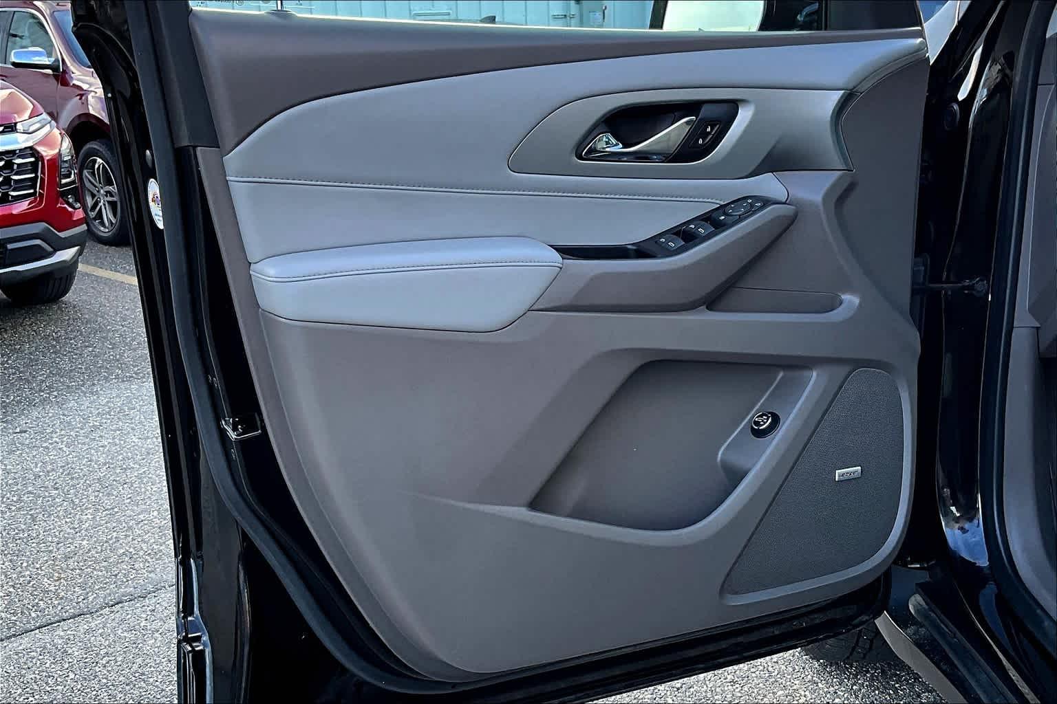 2020 Chevrolet Traverse LT Leather - Photo 9