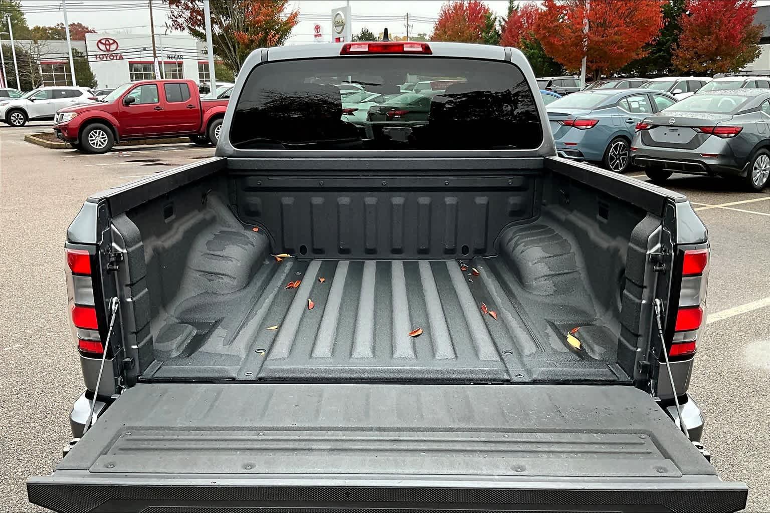 2022 Nissan Frontier SV Crew Cab 4x4 Auto - Photo 30