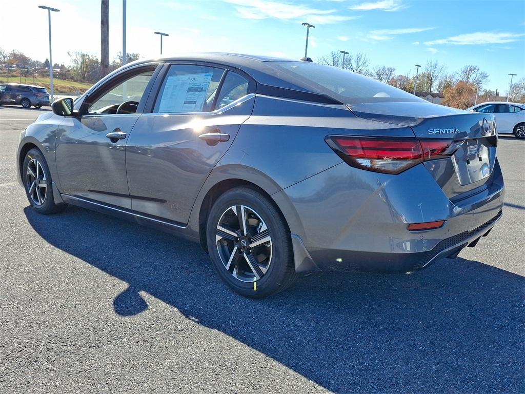 2025 Nissan Sentra SV - Photo 3