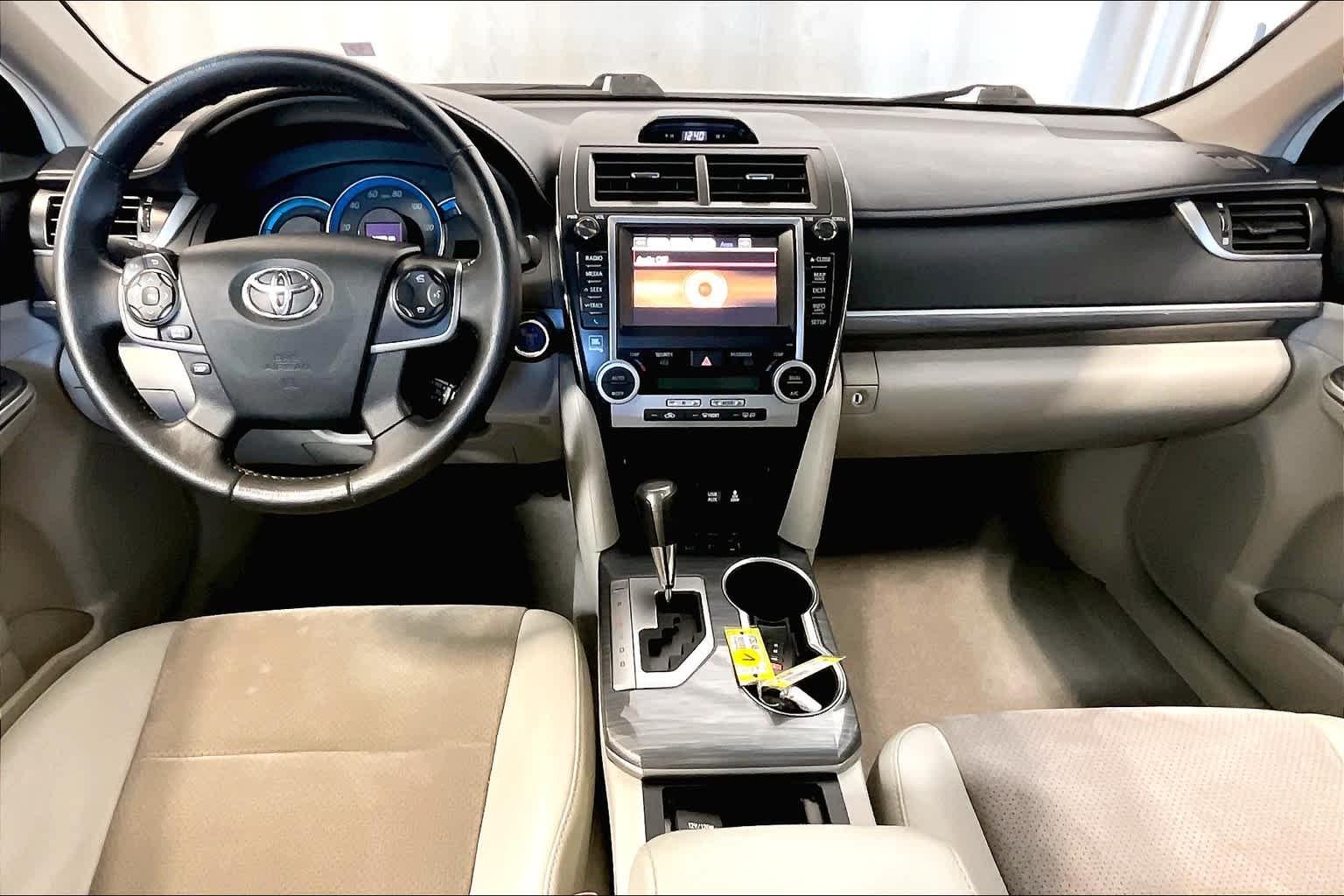 2012 Toyota Camry Hybrid XLE - Photo 21