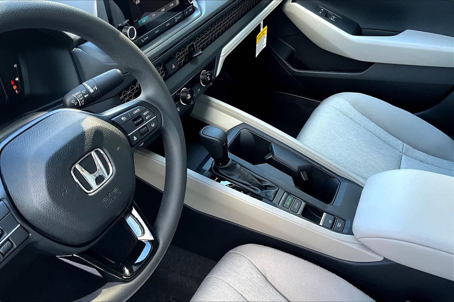 2024 Honda Accord LX - Photo 13