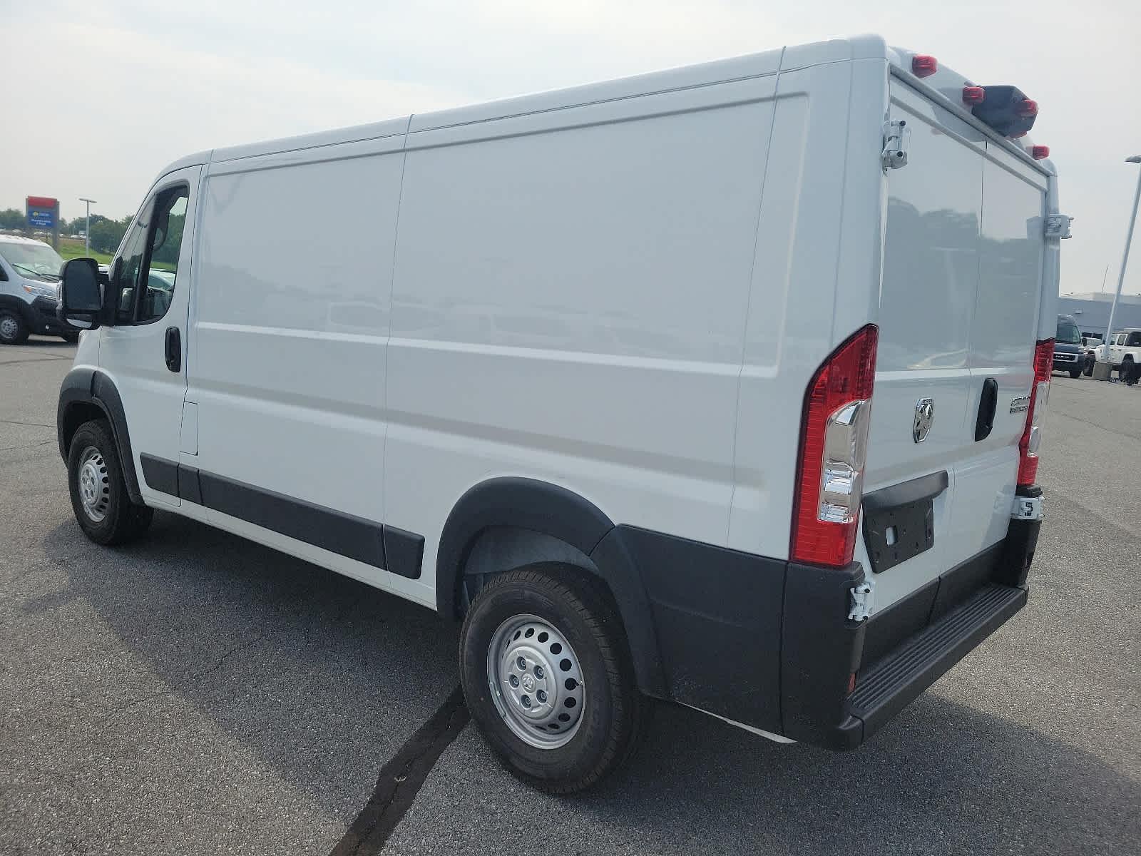 2024 Ram ProMaster Tradesman - Photo 3