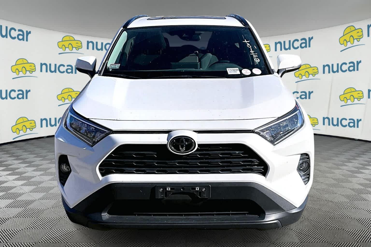 2021 Toyota RAV4 XLE - Photo 2