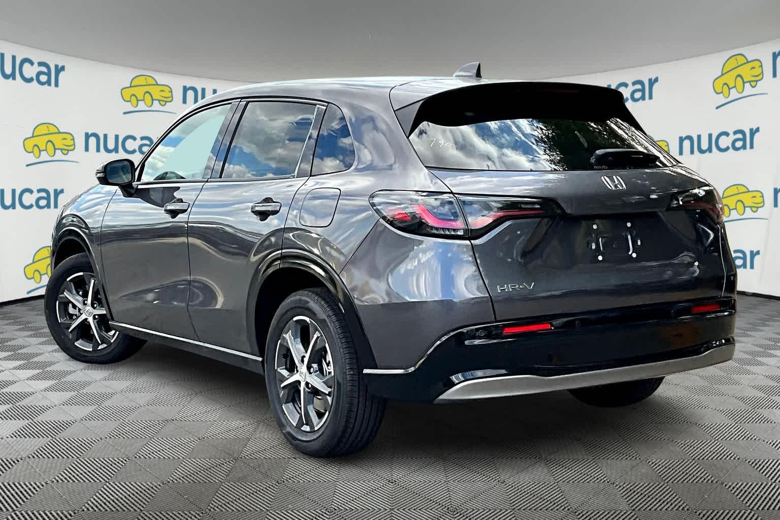 2025 Honda HR-V EX-L - Photo 4