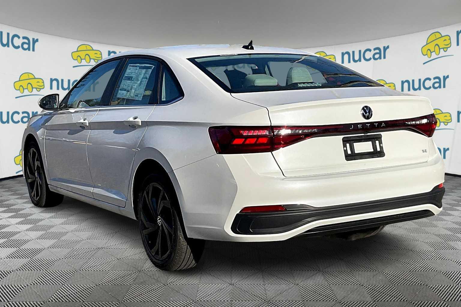 2025 Volkswagen Jetta SE - Photo 5