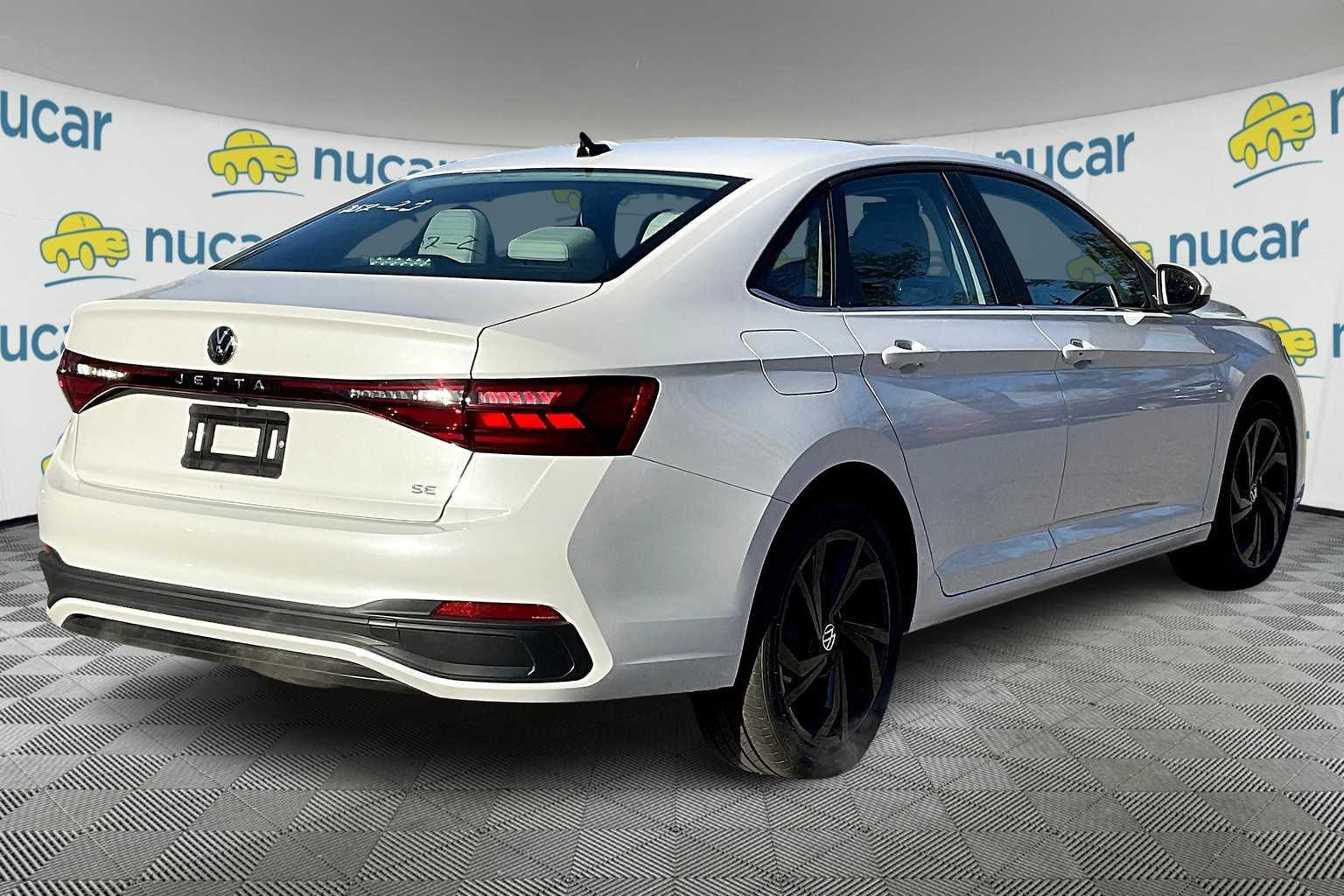 2025 Volkswagen Jetta SE - Photo 7