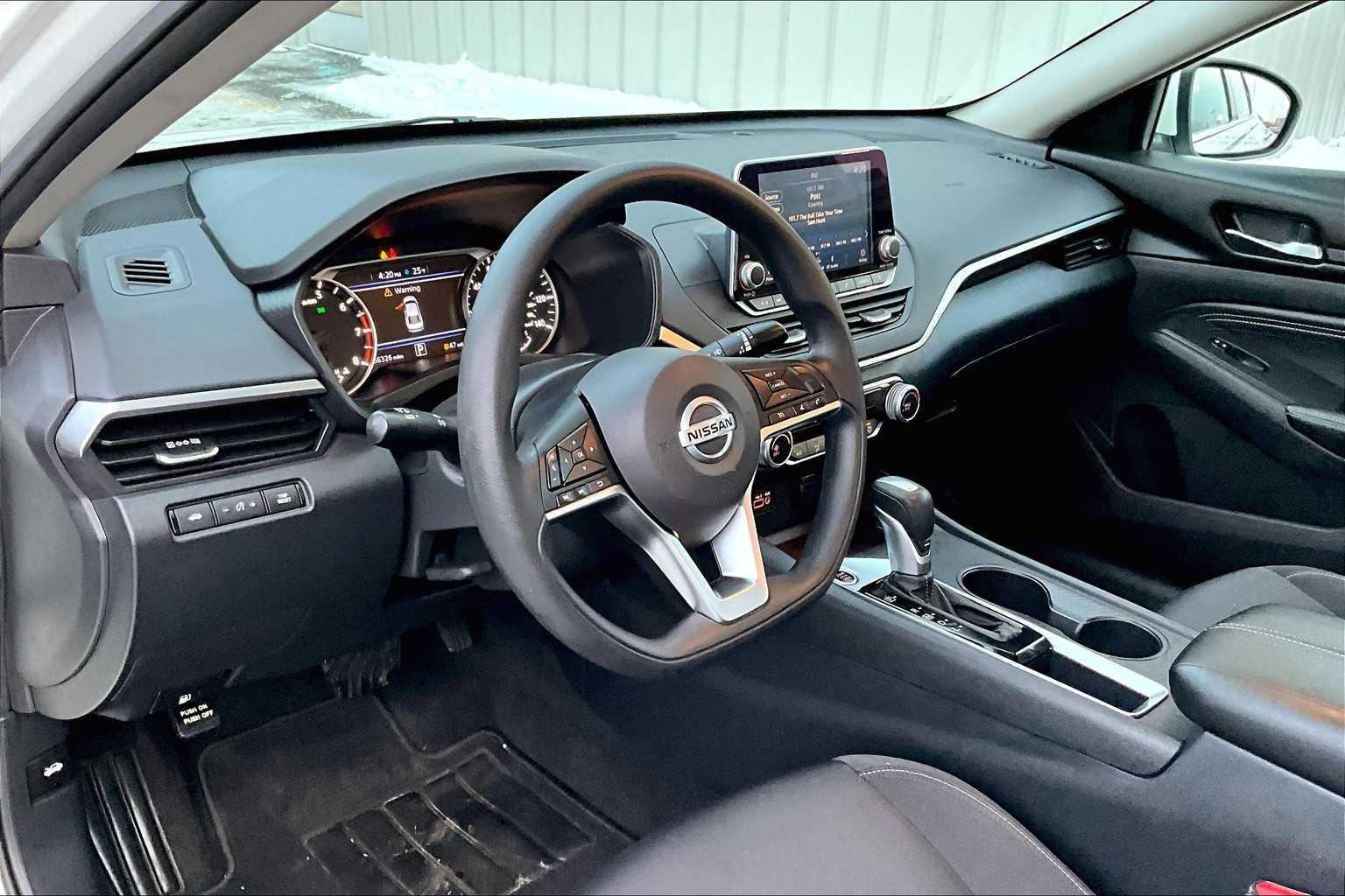 2020 Nissan Altima 2.5 S - Photo 8