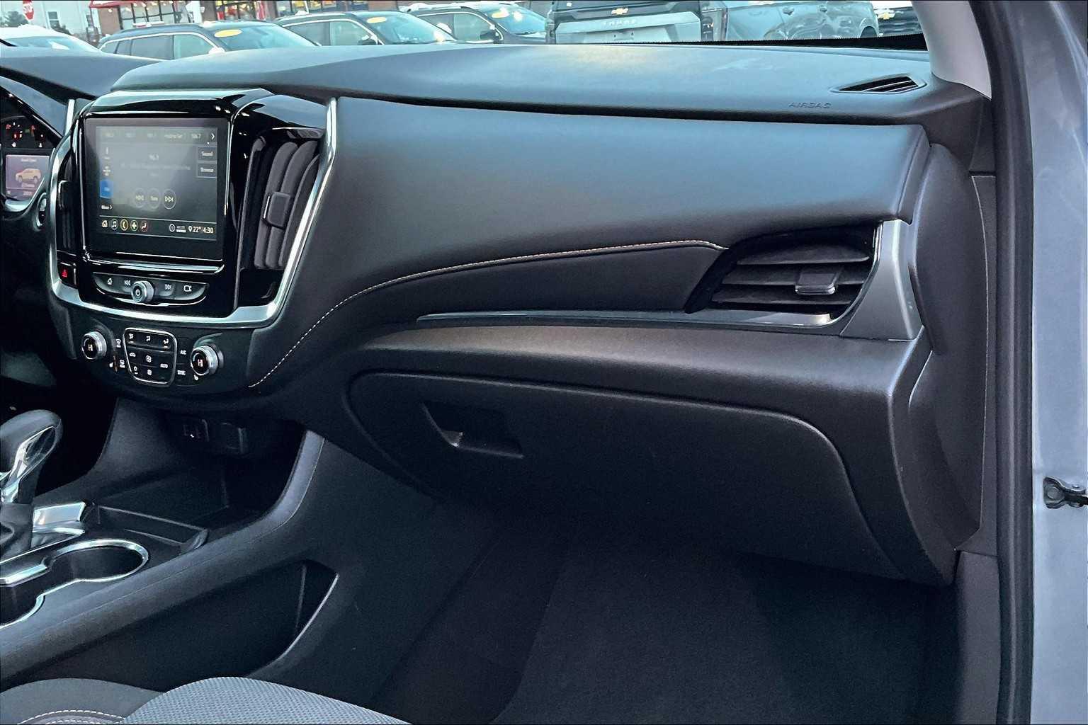 2021 Chevrolet Traverse LT Cloth - Photo 13