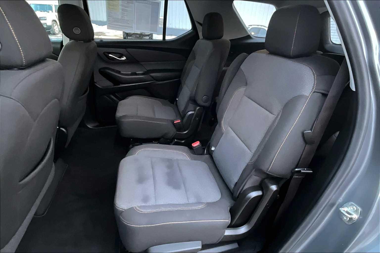 2021 Chevrolet Traverse LT Cloth - Photo 15