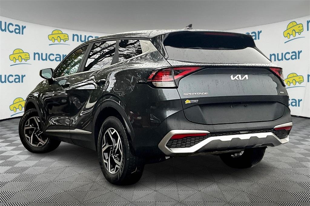 2023 Kia Sportage LX - Photo 4