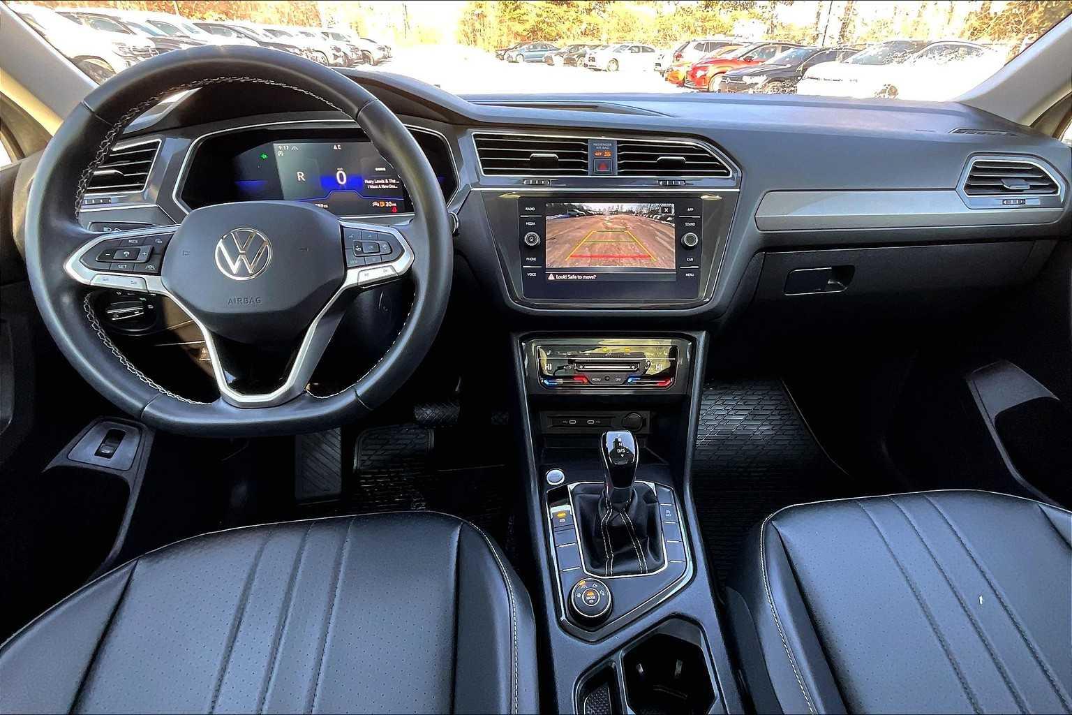 2022 Volkswagen Tiguan SE - Photo 20